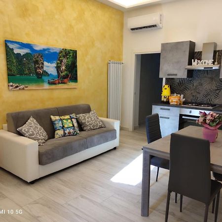 Appartamento DOMUS GAUDIO near Oplonti ruins Torre Annunziata Esterno foto