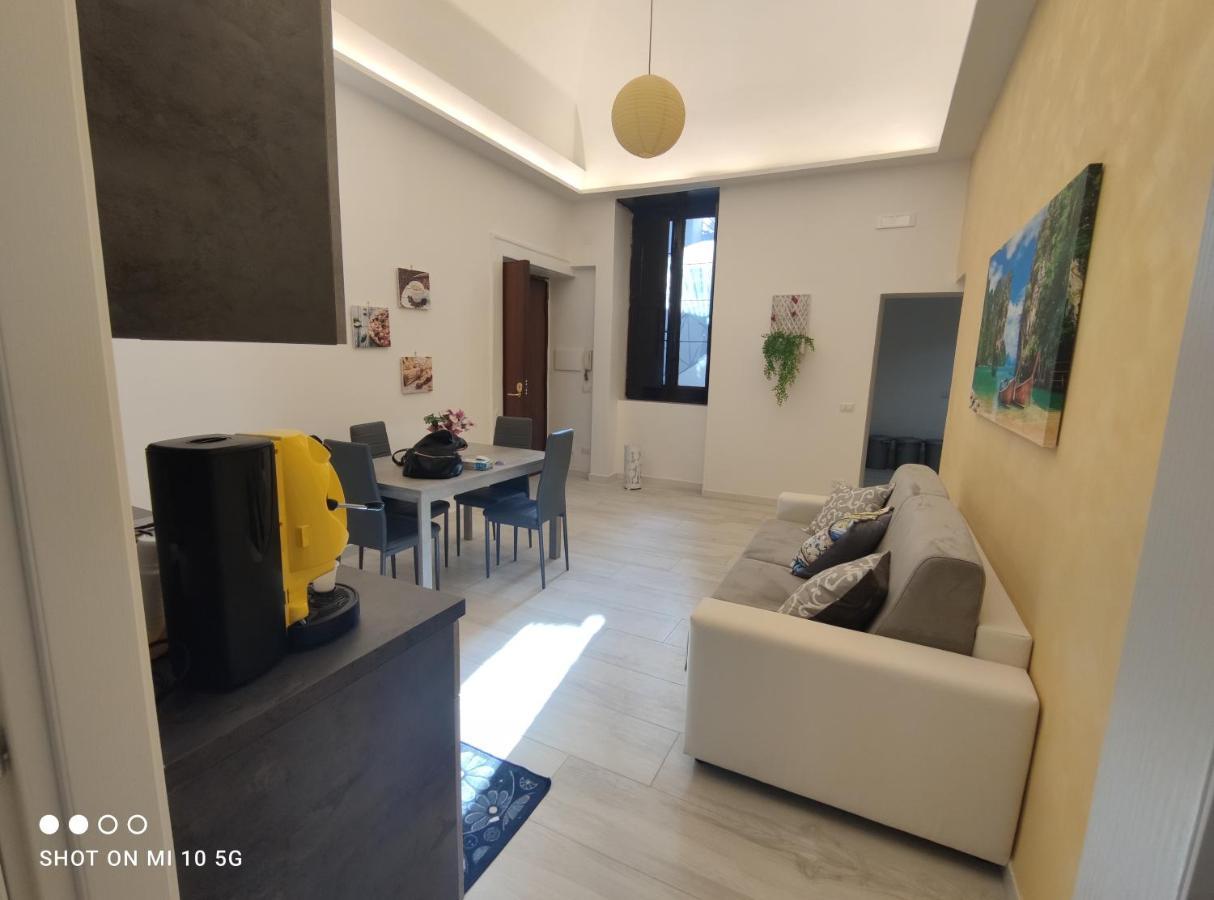 Appartamento DOMUS GAUDIO near Oplonti ruins Torre Annunziata Esterno foto