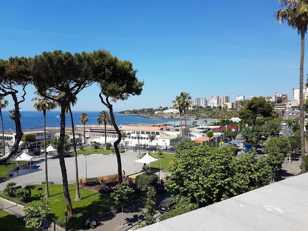 Appartamento DOMUS GAUDIO near Oplonti ruins Torre Annunziata Esterno foto